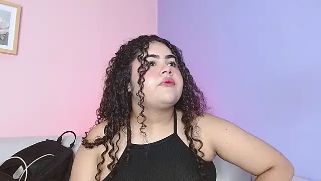 Snapshot of lourdes_moon22 chatting on 10-14-25, 12:50 lourdes moon22 online show from 10-14-25, 12:50