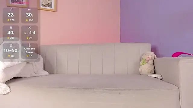 Snapshot of lourdes_moon22 chatting on 10-21-25, 01:12 lourdes moon22 online show from 10-21-25, 01:12