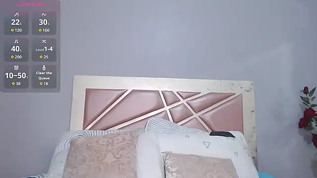 Snapshot of Grettel_w chatting on 06-27-26, 12:33 Grettel w online show from 06-27-26, 12:33