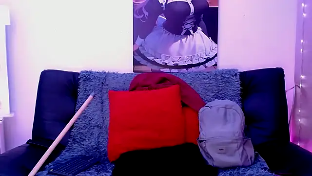 Snapshot of LAHILA_COOPERR chatting on 10-17-25, 12:25 LAHILA COOPERR online show from 10-17-25, 12:25