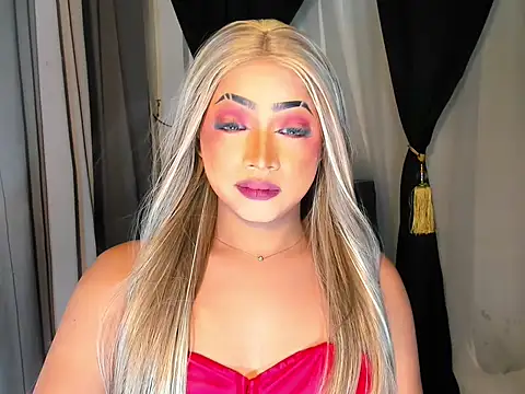 Snapshot of WenceSmith chatting on 10-14-25, 01:45 WenceSmith online show from 10-14-25, 01:45