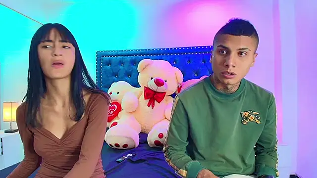 Damian and roxanne online show from 10-17-25, 12:41