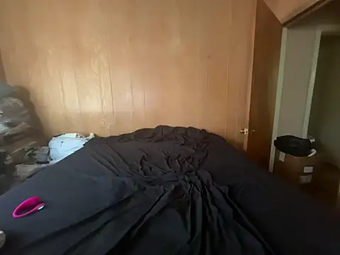 Snapshot of saltlightEmber chatting on 02-24-26, 07:56 saltlightEmber online show from 02-24-26, 07:56