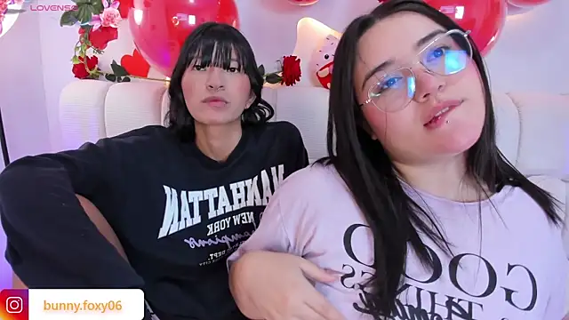 Snapshot of foxybunny chatting on 02-25-26, 05:28 foxybunny online show from 02-25-26, 05:28