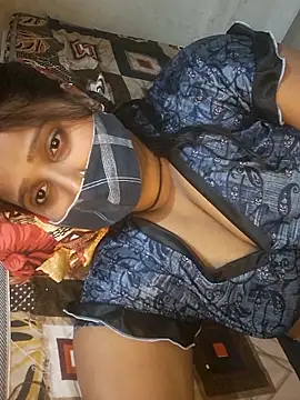 Snapshot of Minu_love chatting on 05-07-26, 04:12 Minu love online show from 05-07-26, 04:12