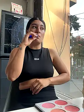 Snapshot of Scarlett_12 chatting on 09-12-25, 12:05 Scarlett 12 online show from 09-12-25, 12:05