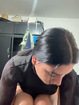 Snapshot of Scarlett_12 chatting on 09-27-25, 01:49 Scarlett 12 online show from 09-27-25, 01:49