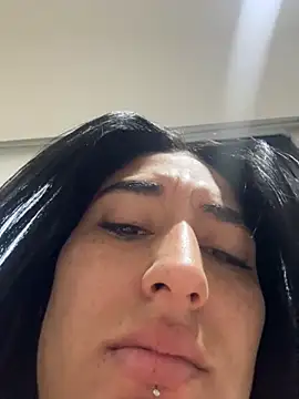 Snapshot of Scarlett_12 chatting on 10-03-25, 11:18 Scarlett 12 online show from 10-03-25, 11:18