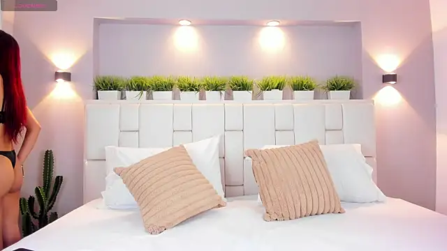 LunnaBlake online show from 02-20-26, 04:31