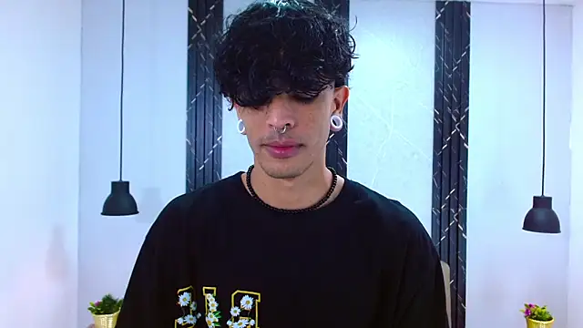 Snapshot of Franvill_Trato chatting on 09-27-25, 07:30 Franvill Trato online show from 09-27-25, 07:30