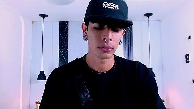 Snapshot of Franvill_Trato chatting on 11-10-25, 07:13 Franvill Trato online show from 11-10-25, 07:13