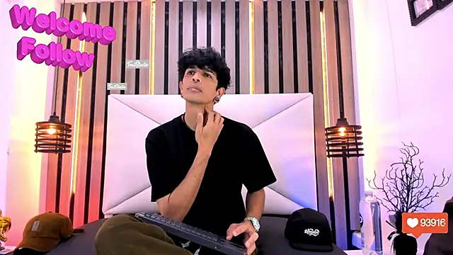 Snapshot of Franvill_Trato chatting on 11-29-25, 07:17 Franvill Trato online show from 11-29-25, 07:17