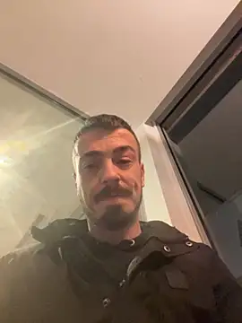 Snapshot of jaycoy22 chatting on 11-29-25, 09:40 jaycoy22 online show from 11-29-25, 09:40