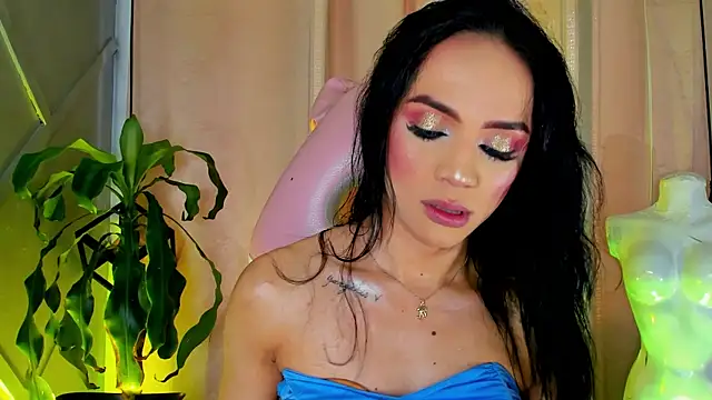 Snapshot of Cristal_Gem1 chatting on 06-30-26, 07:59 Cristal Gem1 online show from 06-30-26, 07:59
