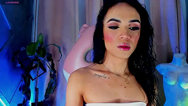 Snapshot of Cristal_Gem1 chatting on 07-14-26, 10:21 Cristal Gem1 online show from 07-14-26, 10:21