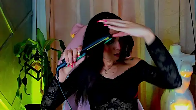 Snapshot of Cristal_Gem1 chatting on 07-18-26, 03:54 Cristal Gem1 online show from 07-18-26, 03:54