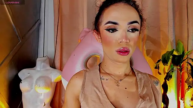 Snapshot of Cristal_Gem1 chatting on 07-19-26, 06:17 Cristal Gem1 online show from 07-19-26, 06:17