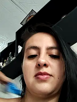 Snapshot of salo-rousee chatting on 10-11-25, 09:02 salo-rousee online show from 10-11-25, 09:02