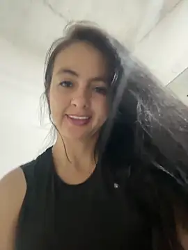 Snapshot of salo-rousee chatting on 11-01-25, 04:20 salo-rousee online show from 11-01-25, 04:20