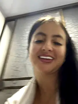 Snapshot of salo-rousee chatting on 12-04-25, 03:05 salo-rousee online show from 12-04-25, 03:05