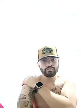 Snapshot of este_juan chatting on 11-23-25, 02:55 este juan online show from 11-23-25, 02:55