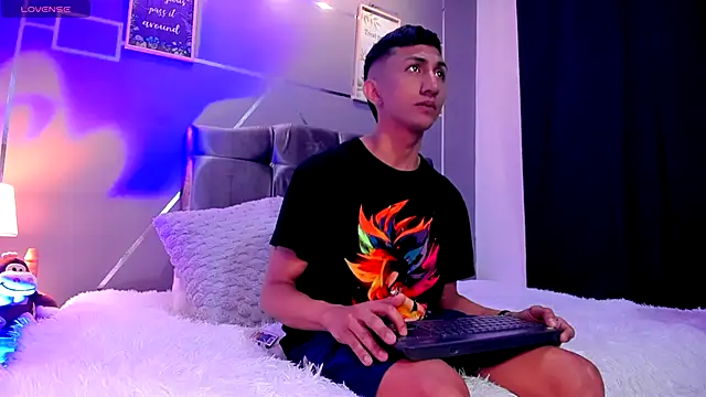 oliver mr  online show from 09-18-25, 02:08