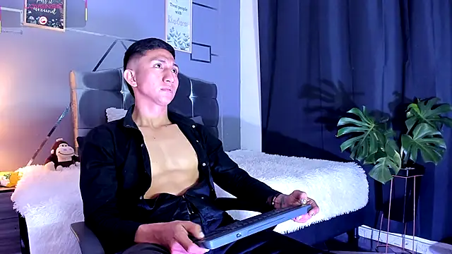 oliver mr  online show from 10-03-25, 08:06