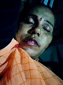 Pooja750 online show from 09-19-25, 02:07