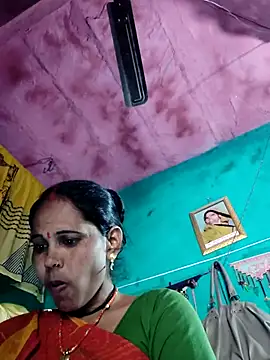 Pooja750 online show from 01-13-26, 08:41