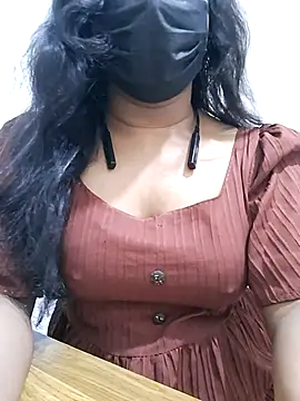 BeautyGirl sara online show from 10-04-25, 07:28