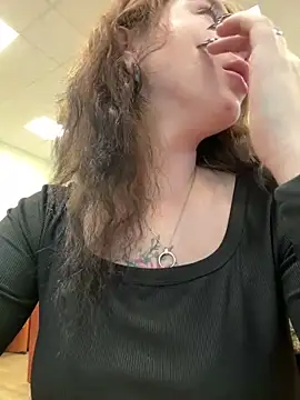 Mimiumuy online show from 10-06-25, 02:25