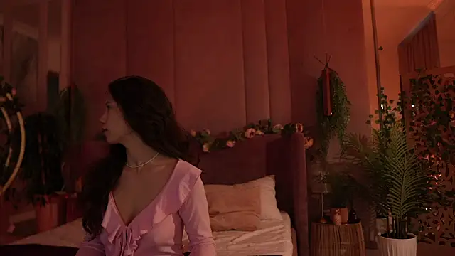 MaryNixon  online show from 10-13-25, 05:07