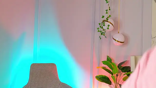 Snapshot of MaryNixon_ chatting on 06-26-26, 05:12 MaryNixon online show from 06-26-26, 05:12