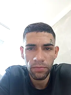 Snapshot of xirie98 chatting on 09-29-25, 12:32 xirie98 online show from 09-29-25, 12:32