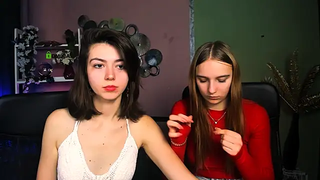 keylas moan online show from 11-25-25, 01:44