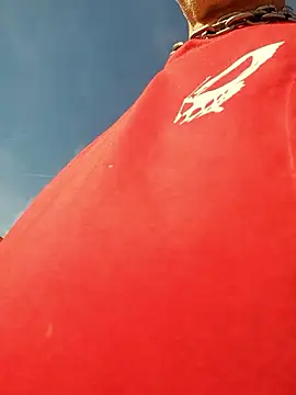 Snapshot of slaveman4you chatting on 09-29-25, 01:49 slaveman4you online show from 09-29-25, 01:49