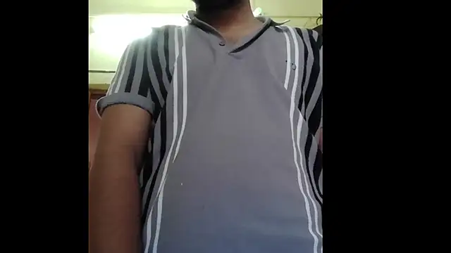 Snapshot of riyamore9623 chatting on 10-26-25, 09:15 riyamore9623 online show from 10-26-25, 09:15