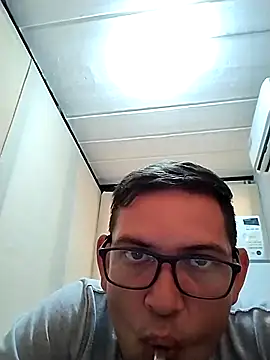 Snapshot of Az-09Ga chatting on 03-10-26, 11:15 Az-09Ga online show from 03-10-26, 11:15