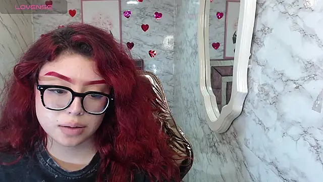 Snapshot of Red_Bunny_v chatting on 11-29-25, 01:41 Red Bunny v online show from 11-29-25, 01:41