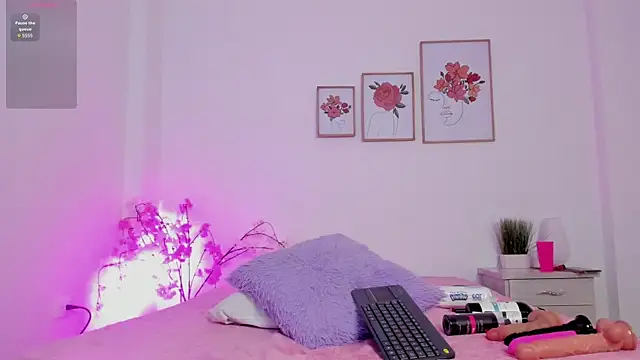 hellzel moon online show from 10-20-25, 07:14