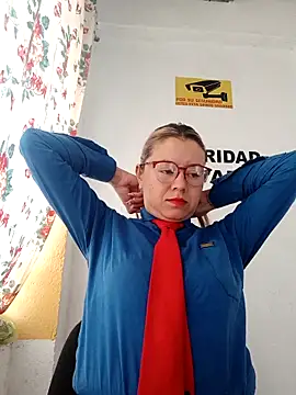 Hannah-colx online show from 11-28-25, 06:21