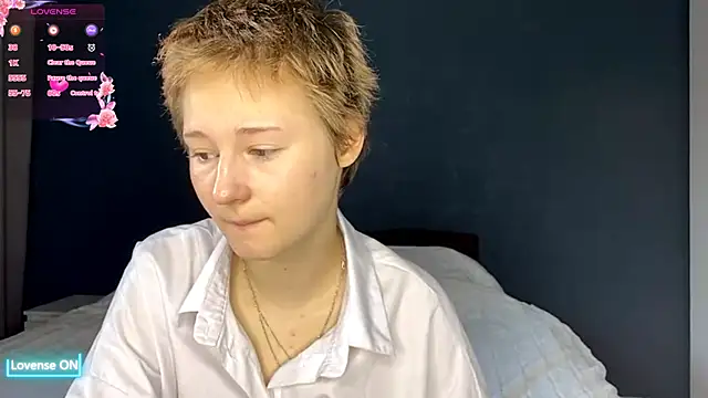 Snapshot of Mary_Smitt chatting on 05-27-26, 04:15 Mary Smitt online show from 05-27-26, 04:15