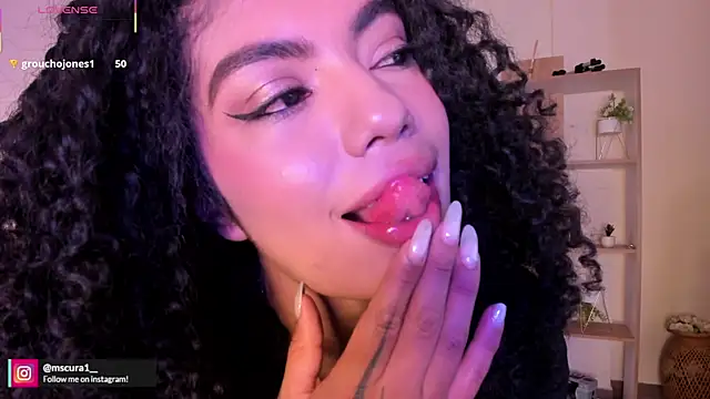 Snapshot of miss_curazao chatting on 06-19-26, 12:53 miss curazao online show from 06-19-26, 12:53