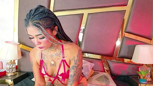 EmilieLake online show from 10-02-25, 08:16