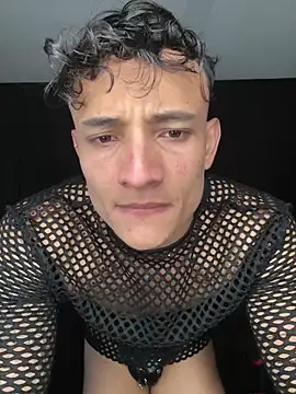 Snapshot of DavisFirb chatting on 02-20-26, 02:41 DavisFirb online show from 02-20-26, 02:41