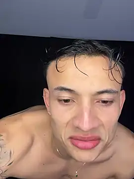 Snapshot of DavisFirb chatting on 02-22-26, 12:12 DavisFirb online show from 02-22-26, 12:12