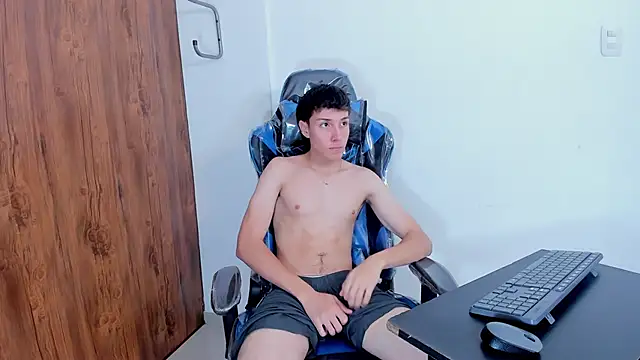 LittleDanny  online show from 09-09-25, 02:05