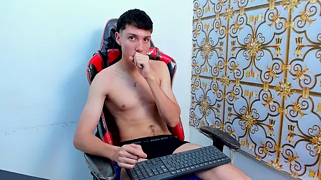 LittleDanny  online show from 10-15-25, 03:56