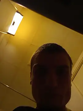 jizzyglizzy92 online show from 02-12-26, 11:38