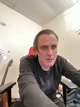 NicPolaris online show from 04-12-26, 01:16